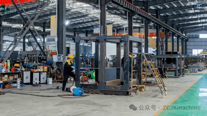 Cena stroje na výrobu bloků a cihel: 5 pastí na náklady, kterým by se kupující měli vyhnout